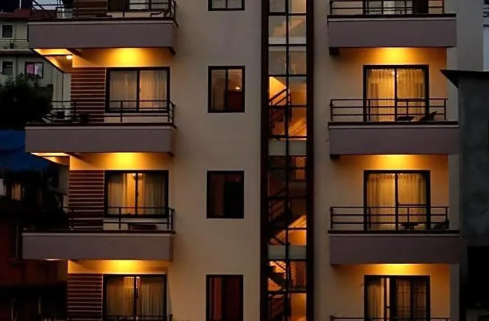 Family Ties Hotel